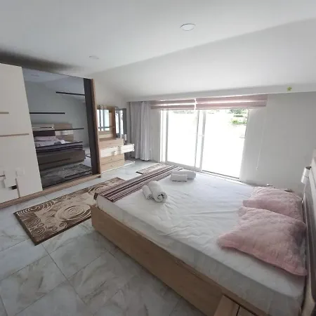Villa Arcadia Homes *